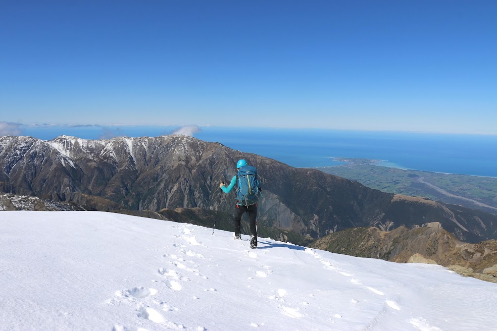 View over Mt Fyffe to Kaikoura peninsula from Snowflake summit. Photo credit: Mathew D
