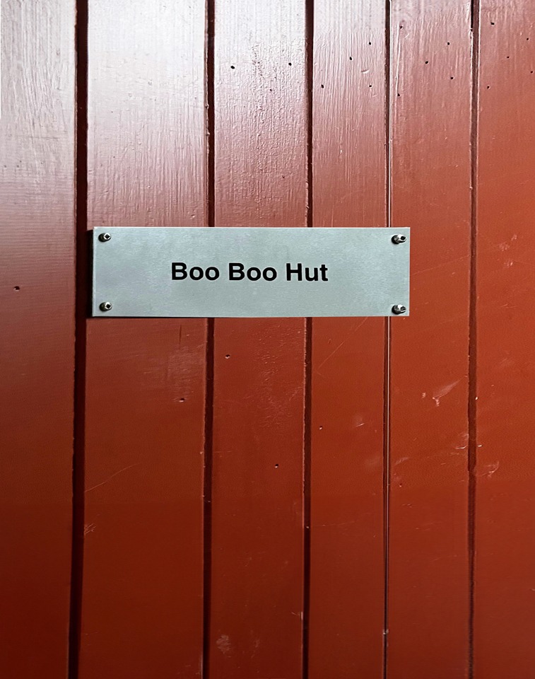 Boo Boo Hut door