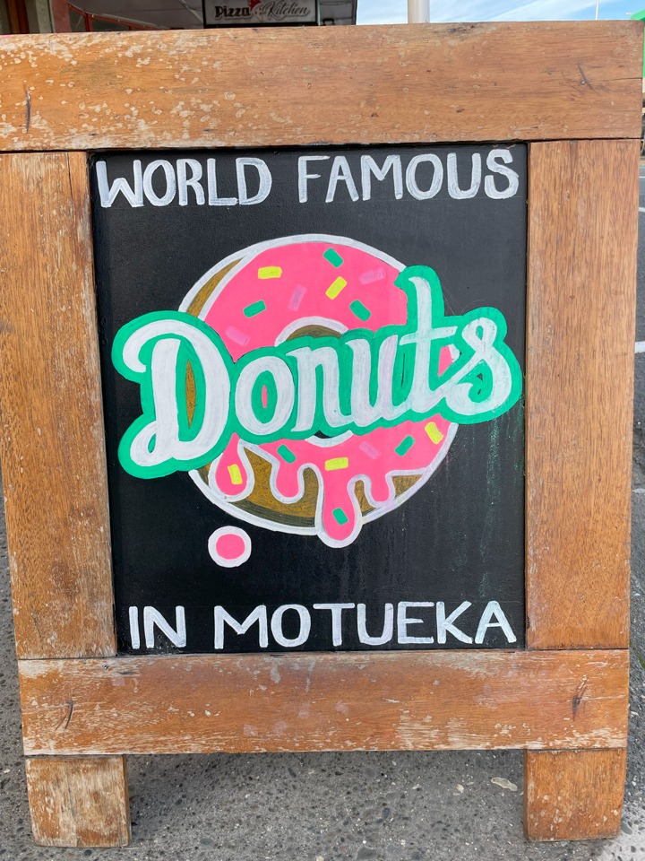 A donut sign in Takaka
