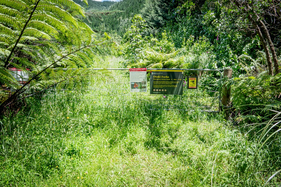 Otaki Forks temporary walking access gate