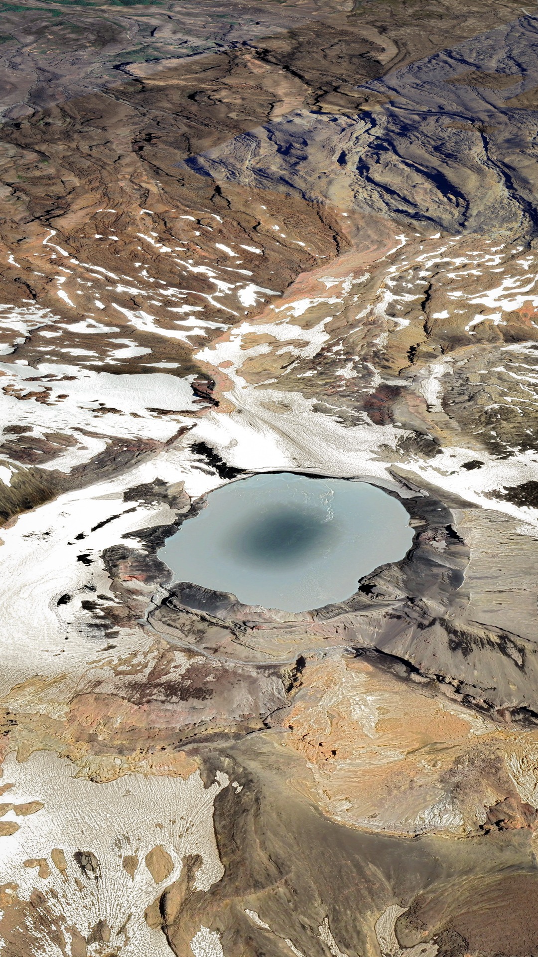 WTMC Summer Lodge - Ruapehu Crater Lake and the unnamed glacier