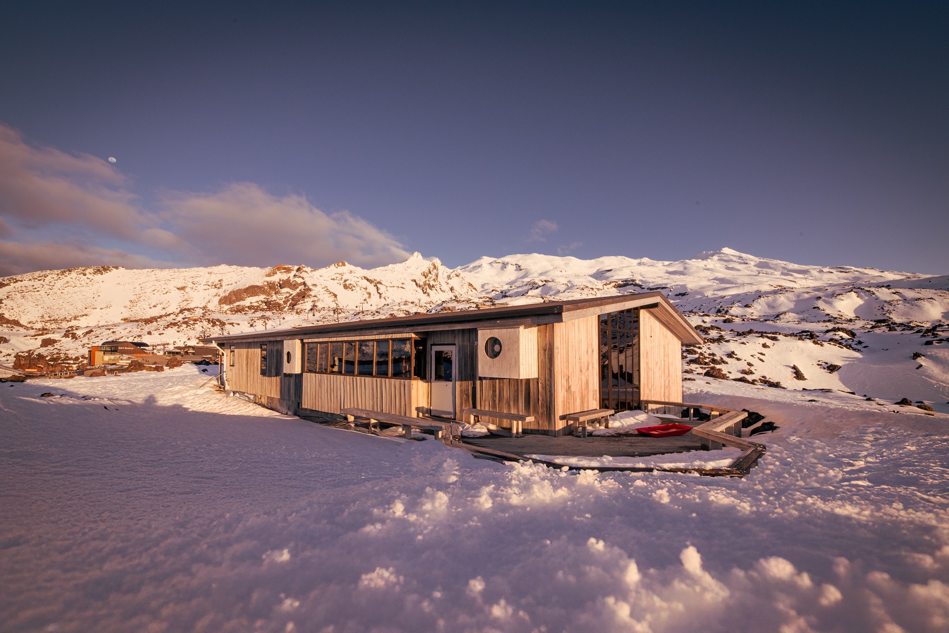 WTMC Mt Ruapehu Lodge at Iwikau Village next to the Whakapapa skifield