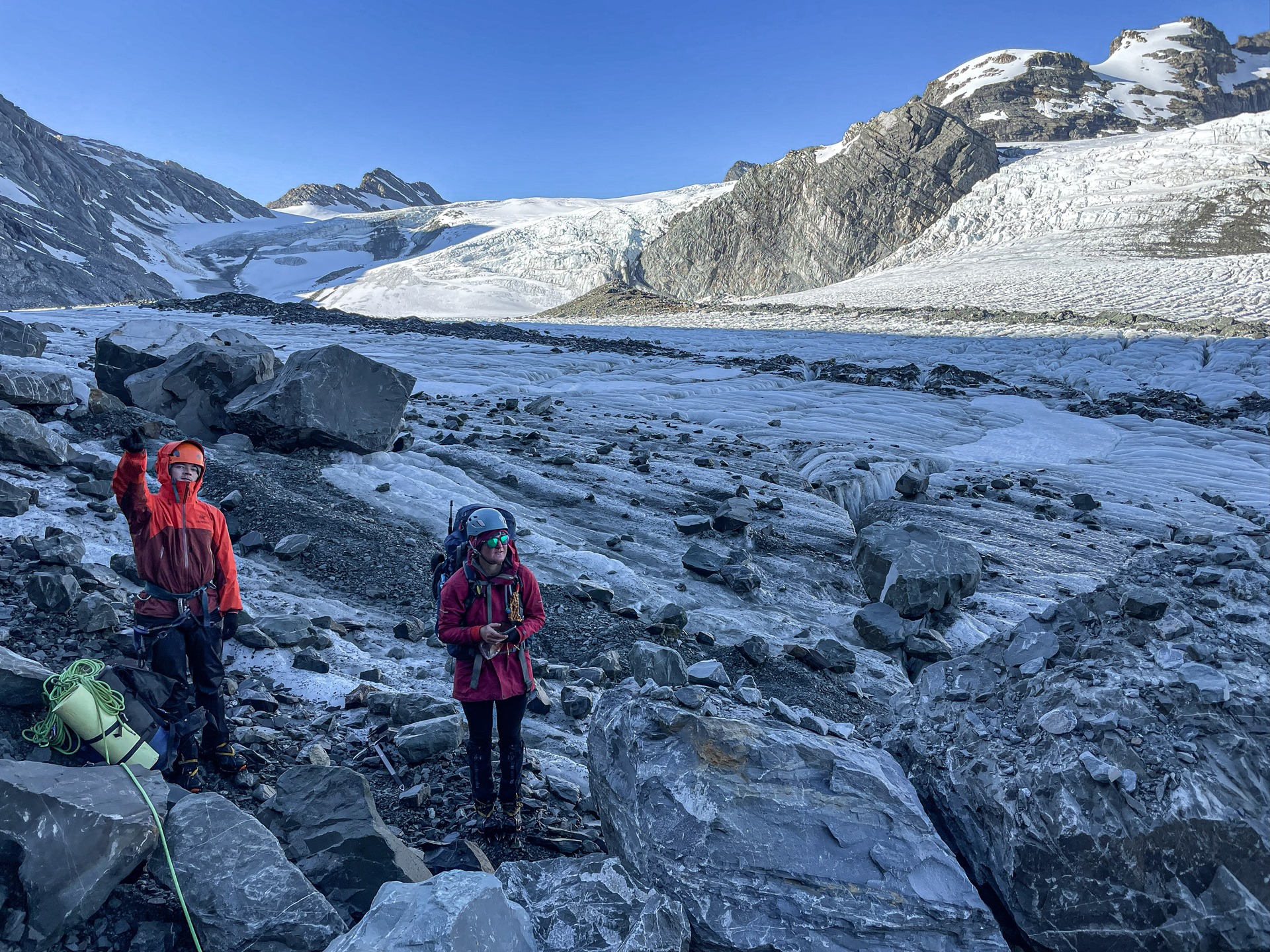  Mathew spots a route – Sarah is not so sure 