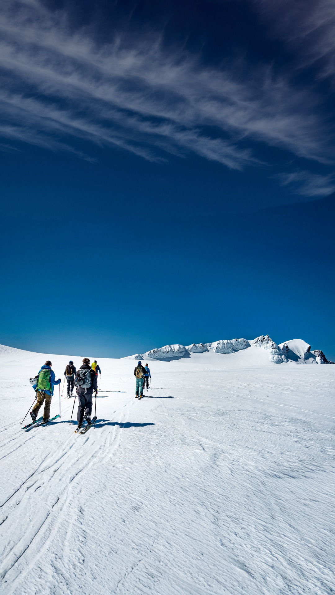  Ski touring on Mt Ruapehu Summit Plateau 